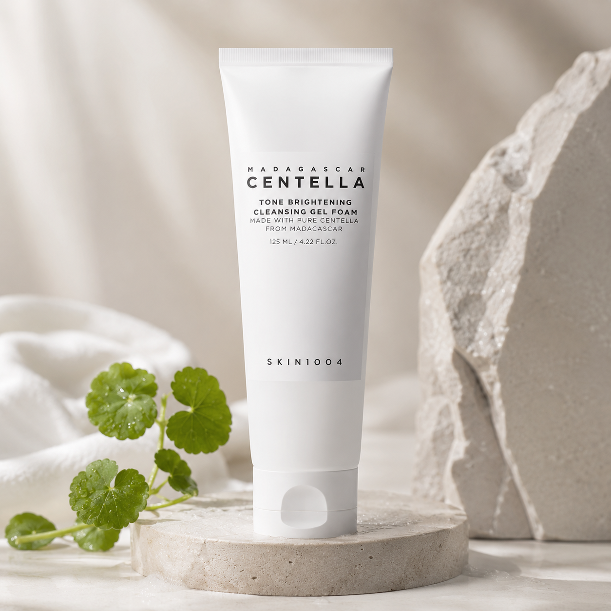 SKIN1004 Madagascar Centella Tone Brightening Cleansing Gel Foam 125ml
